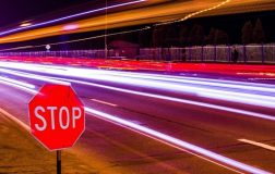 Linux下命令行如何KILL掉一个进程？Linux下命令行如何KILL掉一个进程？